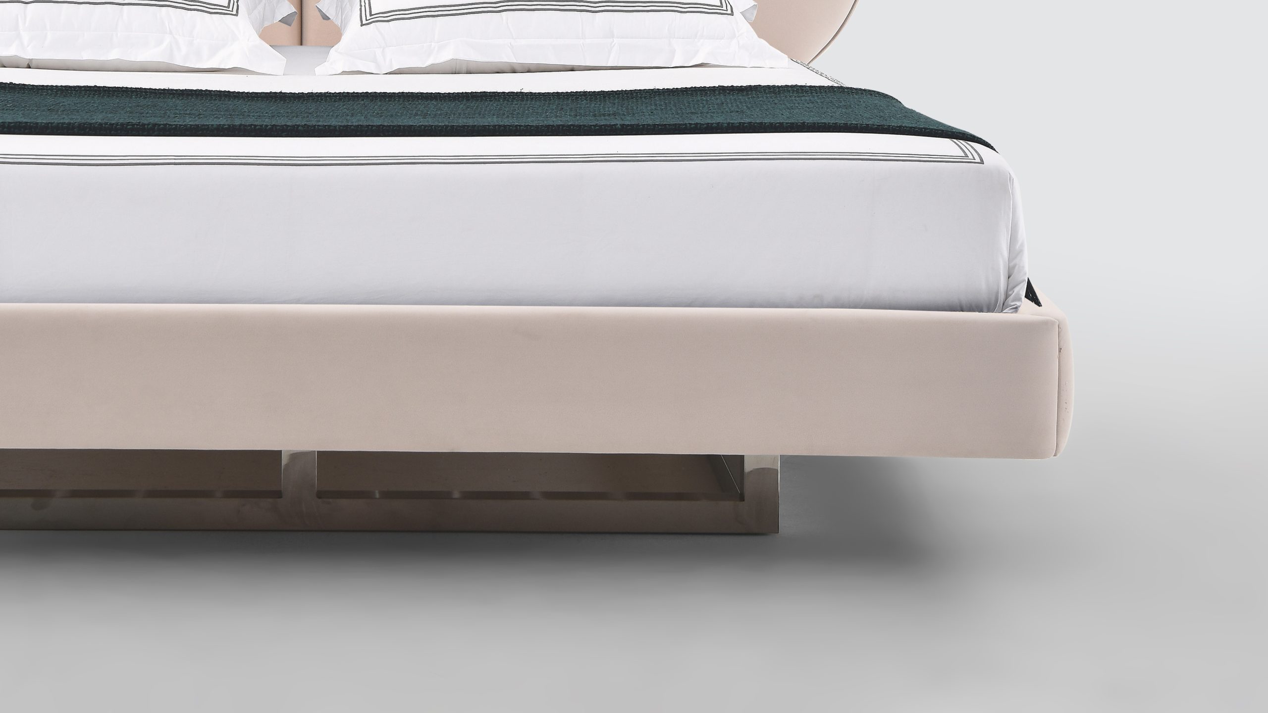 DAPHNE Bed