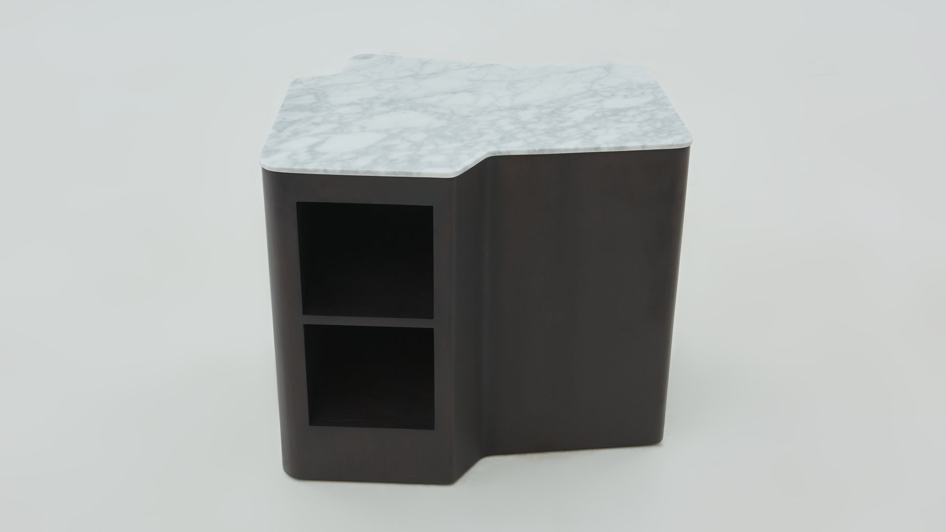 LUO Nightstand