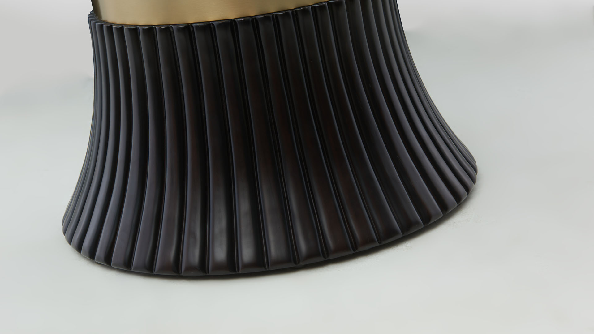 RAIDHO Side Table