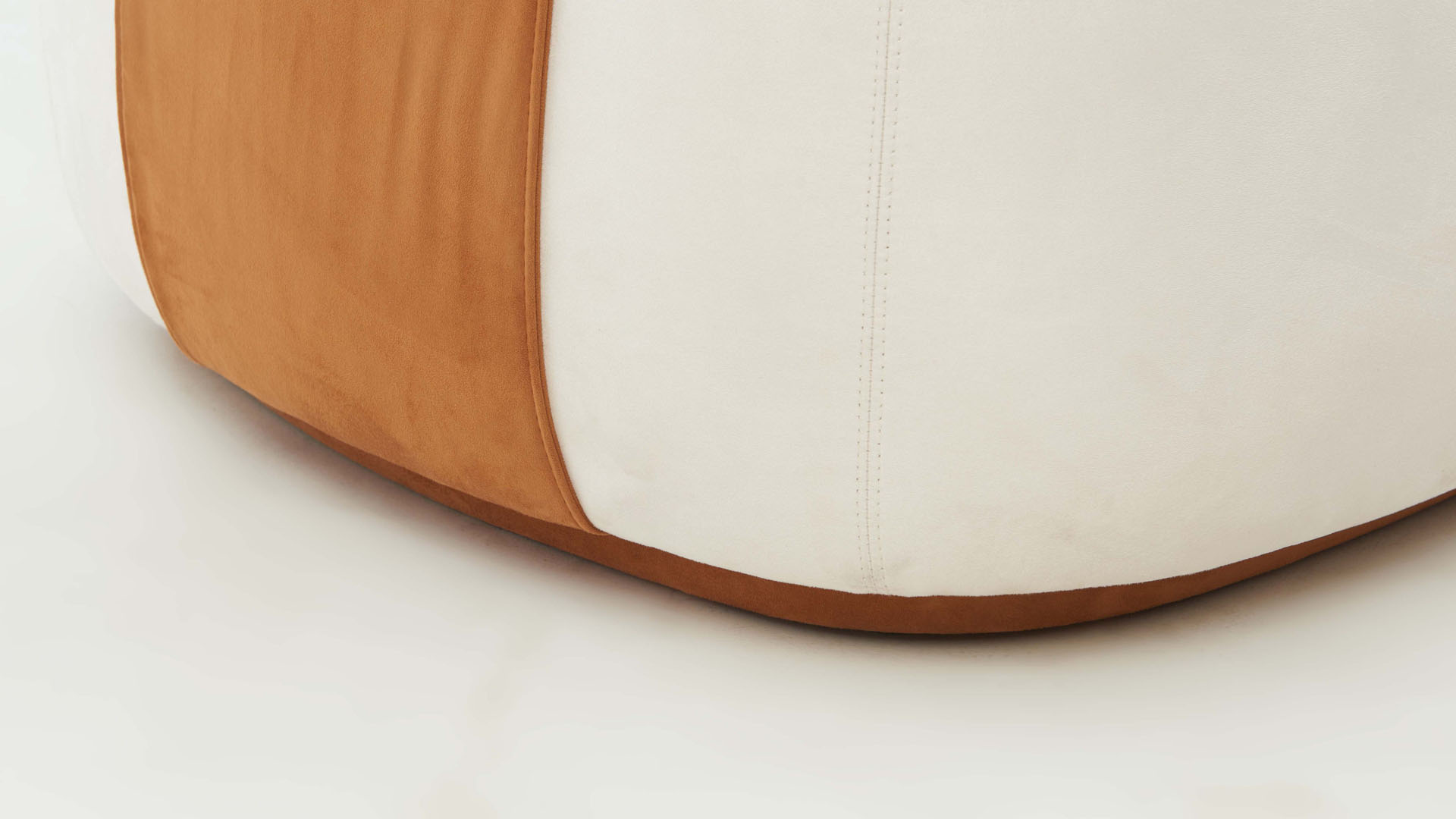 LARZIA Arm Chair