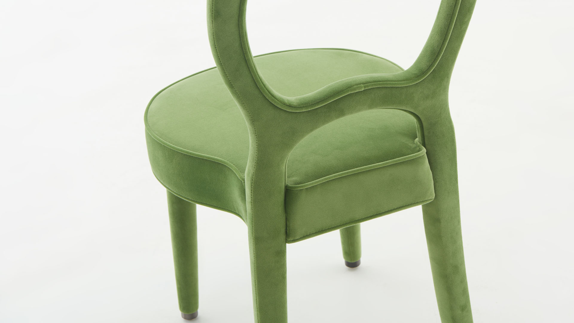 BILOU Dressing Stool