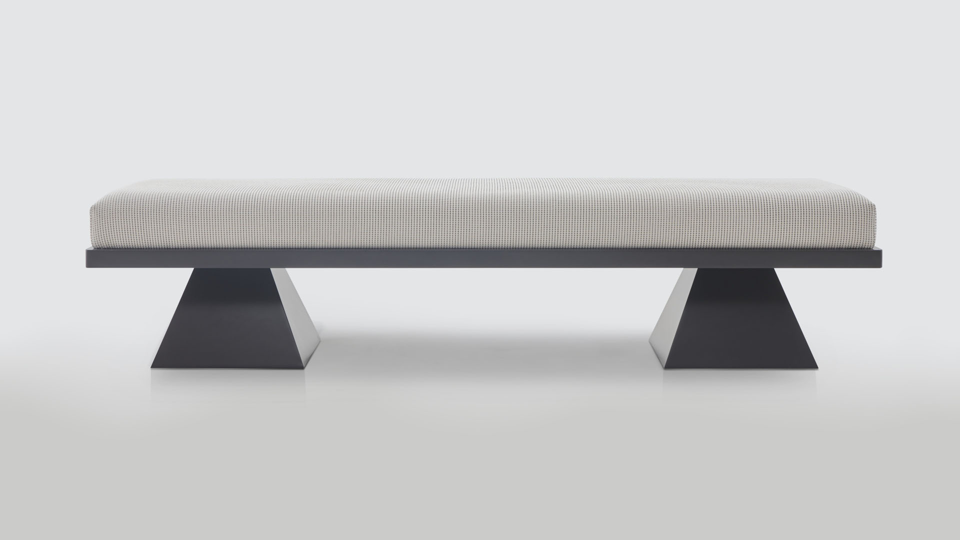 BERNHARDT Bench